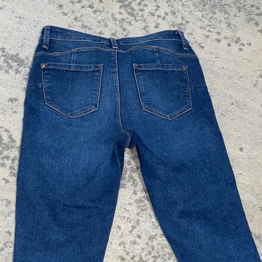NOBO High Rise Sculpting Skinny Crop Jeans Size: 11